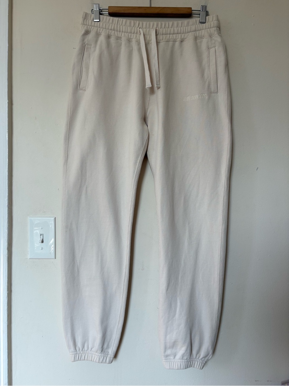 AIMÉ LEON DORE ALD Tonal Logo Jogger Sweatpants Cream Sz Medium Unisex READ